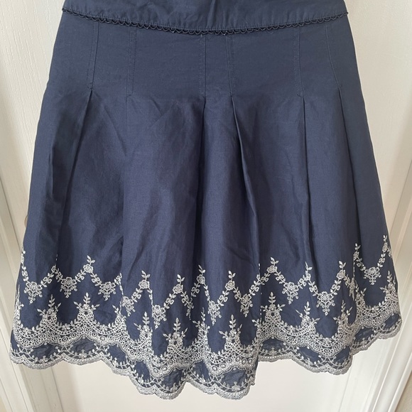 Gorgeous Blue Skirt 🤩 💜 👗 - Picture 4 of 8
